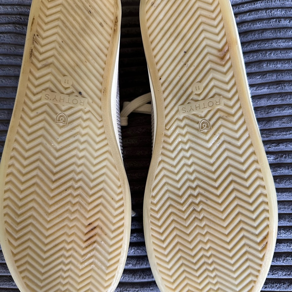Rothy's lace up sneakers - Picture 3 of 8